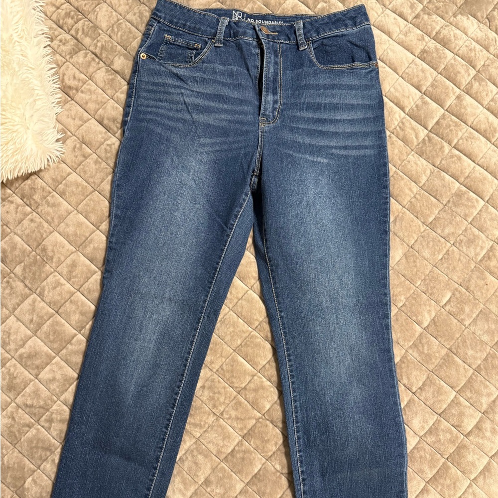 No Boundaries Women's Skinny Jeans in Blue